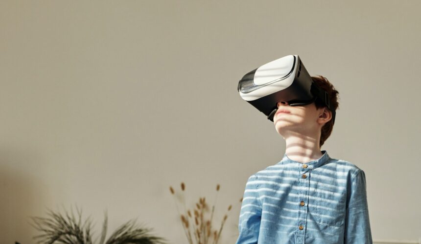 junge_mit_vr-brille
